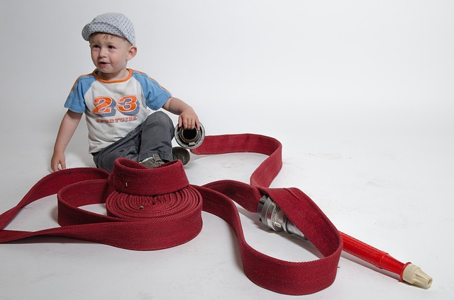 孩子们玩, 孩子们, 孩子们的消防队, 玩, 玩耍的孩子, 人的, 童年